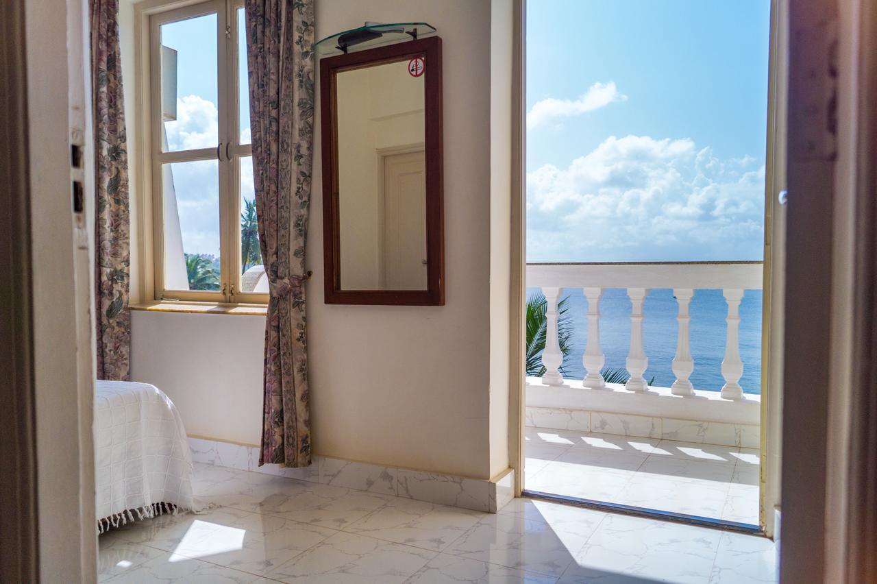 Zuariview Guest House Дона Паула Екстериор снимка