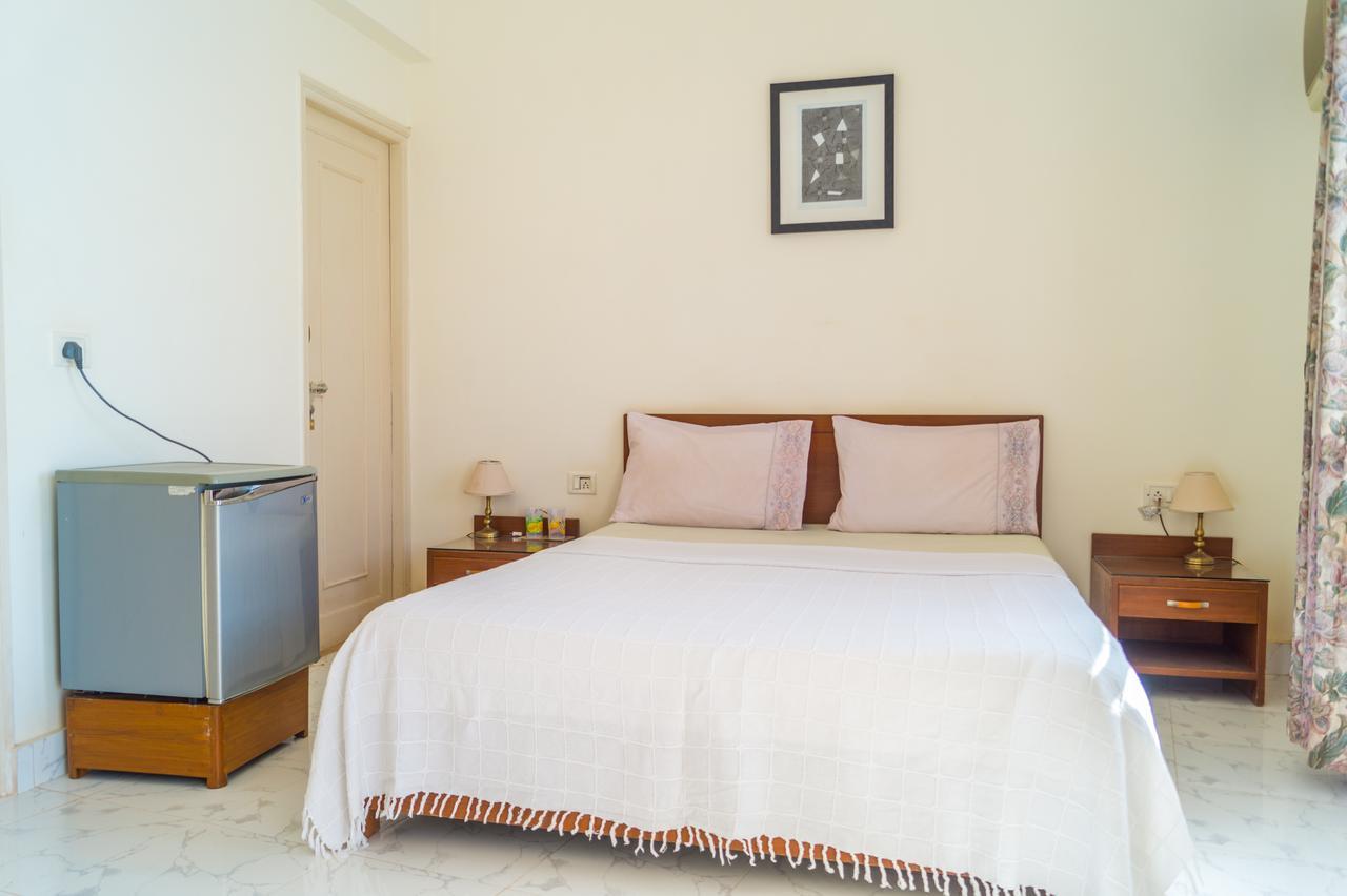 Zuariview Guest House Дона Паула Екстериор снимка